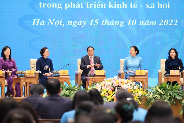 Quyền Bộ trưởng Bộ Y tế: Từ năm 2026 sẽ có vaccine tiêm phòng ung thư cổ tử cung miễn phí cho trẻ em gái - Ảnh 1.