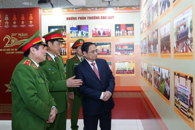 Thủ tướng: Phải phòng chống tội phạm ma túy từ sớm, từ xa, từ nơi xuất phát - Ảnh 5. Thủ tướng: Phải phòng chống tội phạm ma túy từ sớm, từ xa, từ nơi xuất phát - Ảnh 5.