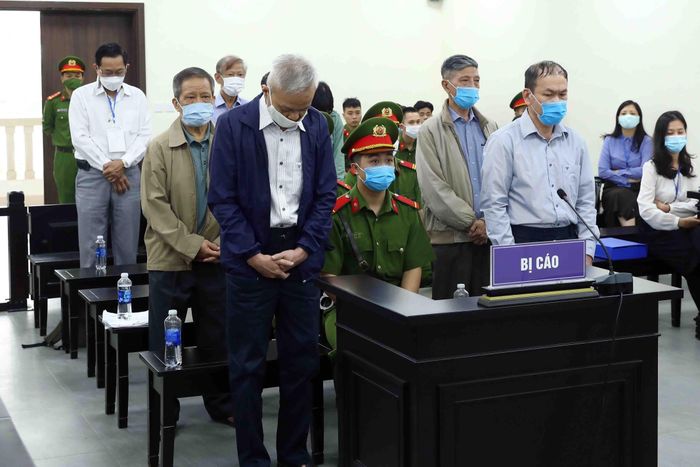  Bị cáo Nguyễn Thanh Tòng đã chết nên tòa xét xử 8 bị cáo còn lại. Ảnh: TTXVN. 