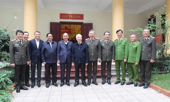 Tổng Bí thư, Chủ tịch nước và Thủ tướng dự Hội nghị Đảng uỷ Công an Trung ương ảnh 1