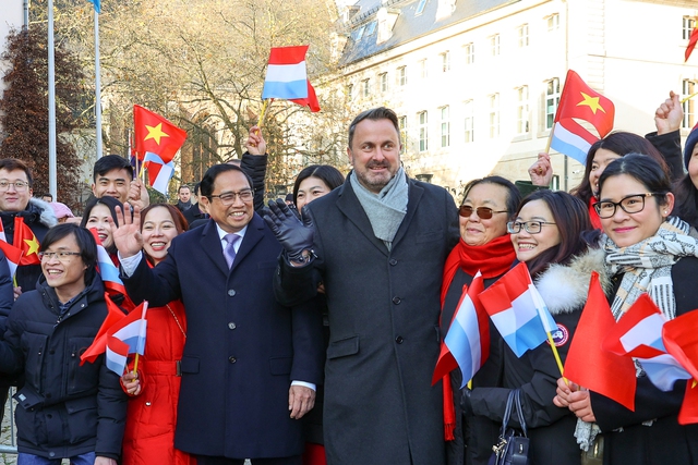 Chùm ảnh: Lễ đón chính thức Thủ tướng Phạm Minh Chính thăm Luxembourg - Ảnh 5. Chùm ảnh: Lễ đón chính thức Thủ tướng Phạm Minh Chính thăm Luxembourg - Ảnh 5.