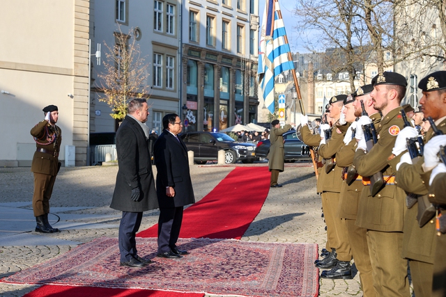 Chùm ảnh: Lễ đón chính thức Thủ tướng Phạm Minh Chính thăm Luxembourg - Ảnh 2. Chùm ảnh: Lễ đón chính thức Thủ tướng Phạm Minh Chính thăm Luxembourg - Ảnh 2.