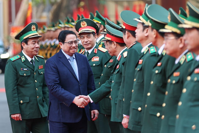 Phát huy sức mạnh tổng hợp để bảo vệ vững chắc chủ quyền lãnh thổ, an ninh biên giới quốc gia - Ảnh 2. Phát huy sức mạnh tổng hợp để bảo vệ vững chắc chủ quyền lãnh thổ, an ninh biên giới quốc gia - Ảnh 2.