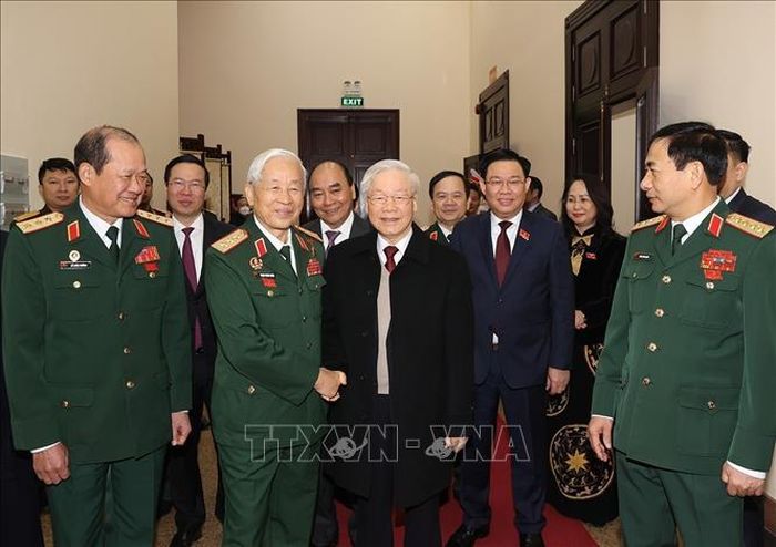 Tổng Bí thư Nguyễn Phú Trọng cùng các đồng chí lãnh đạo Đảng, Nhà nước đến dự Đại hội. Ảnh: Trí Dũng/TTXVN