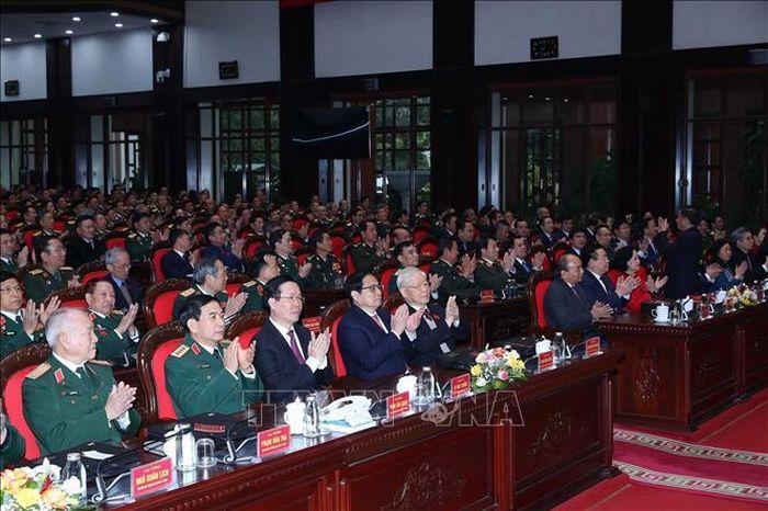 Tổng Bí thư Nguyễn Phú Trọng cùng các đồng chí lãnh đạo, nguyên lãnh đạo Đảng, Nhà nước và các đại biểu dự lễ khai mạc. Ảnh: Trọng Đức/TTXVN.