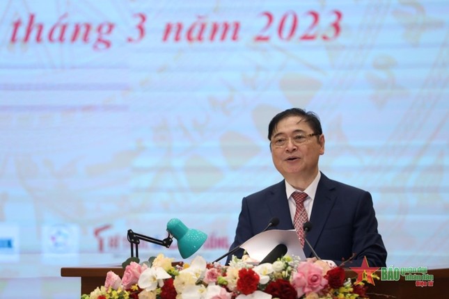 Tổng Bí thư dự Lễ kỷ niệm 60 năm Chủ tịch Hồ Chí Minh gặp mặt đội ngũ trí thức ảnh 3