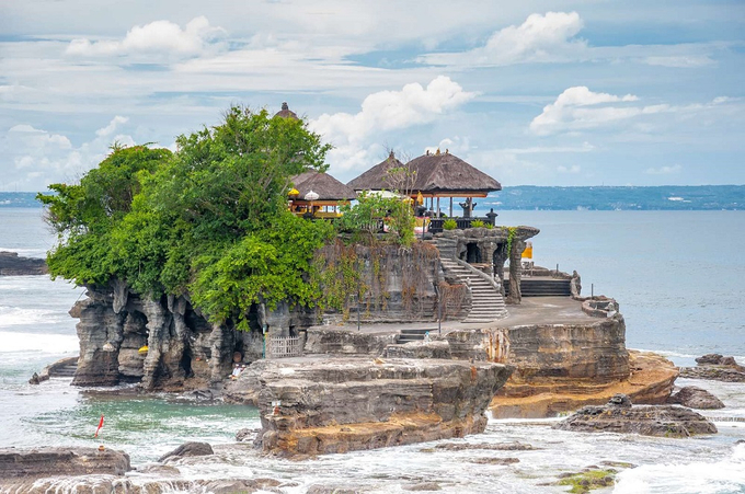 Tanah Lot Temple