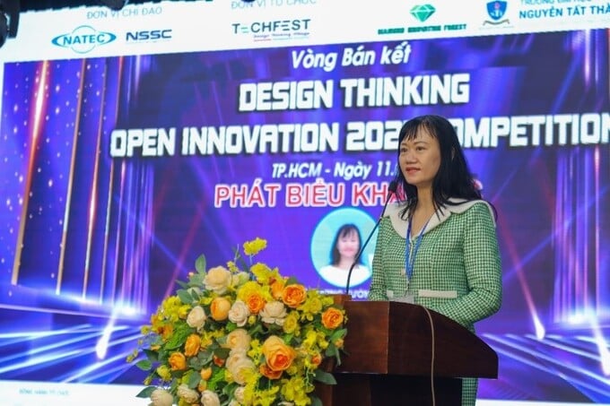 Bà Dương Tường Nhi, CEO Công ty Happy Lifestyle - Trưởng Làng Design Thinking - TECHFEST Việt Nam, Trưởng Ban tổ chức cuộc thi