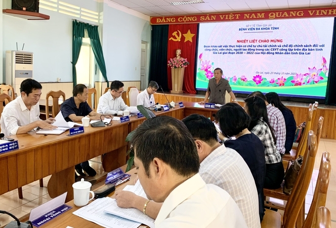Ủy viên Ban Thường vụ Tỉnh ủy, Trưởng ban Tuyên giáo Tỉnh ủy, Trưởng ban Văn hóa - Xã hội HĐND tỉnh Huỳnh Thế Mạnh kết luận tại buổi giám sát (ảnh: Như Nguyện)