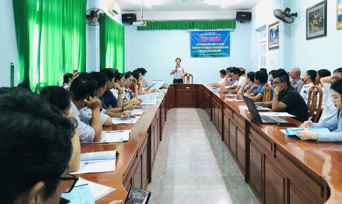 Quang cảnh lớp tập huấn