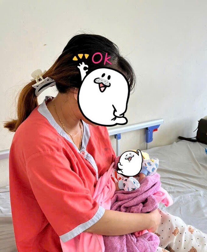Em bé tìm được đưa về bên mẹ ngay trong đêm