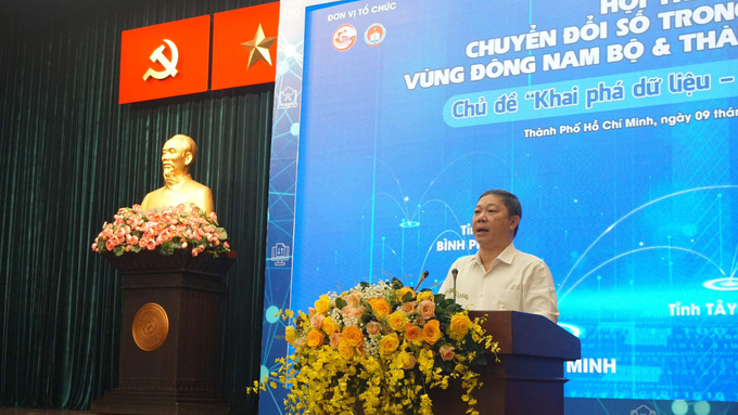 ông Dương Anh Đức – Thành ủy viên, Phó Chủ tịch UBND TP. HCM phát biển đại hội thảo