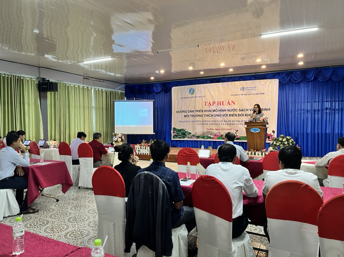 Quang cảnh lớp tập huấn