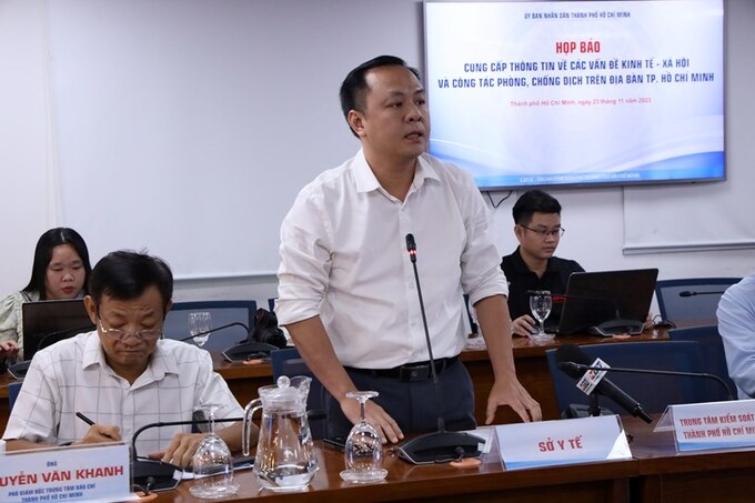 Ông Nguyễn Hải Nam - Phó Chánh văn phòng Sở Y tế TP. HCM phát biểu tại cuộc họp (ảnh: Linh Nhi)