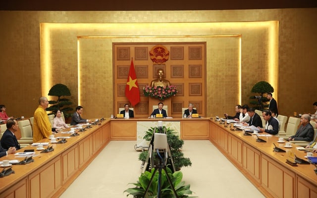 Đại diện các cấp hội chia sẻ kinh nghiệm và thành công trong triển khai hoạt động chăm sóc sức khoẻ cộng đồng tại địa phương (Ảnh: VGP/Minh Khôi)