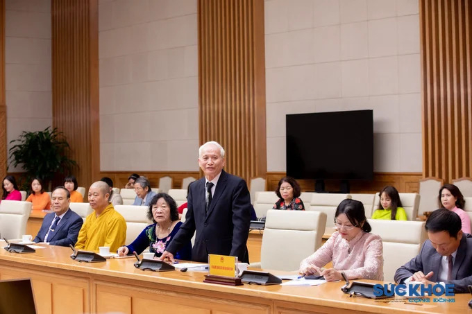 PGS.TS.BS.NGND. Nguyễn Võ Kỳ Anh, Phó Chủ tịch Trung ương Hội Giáo dục chăm sóc sức khỏe cộng đồng Việt Nam phát biểu tại buổi làm việc