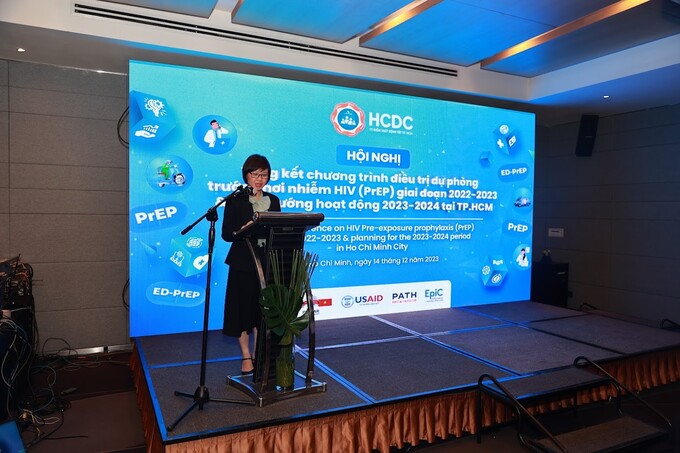 ThS.BS Lê Hồng Nga, Phó giám đốc HCDC phát biểu tại Hội nghị