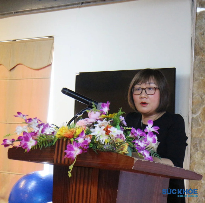 TS.BS. Hoàng Thị Bạch Dương, Ủy viên Ban Thường vụ Hội GDCSSKCĐ Việt Nam, Chủ tịch HĐQL Trung tâm GDCSSKCĐ Hà Nội chia sẻ tại tọa đàm
