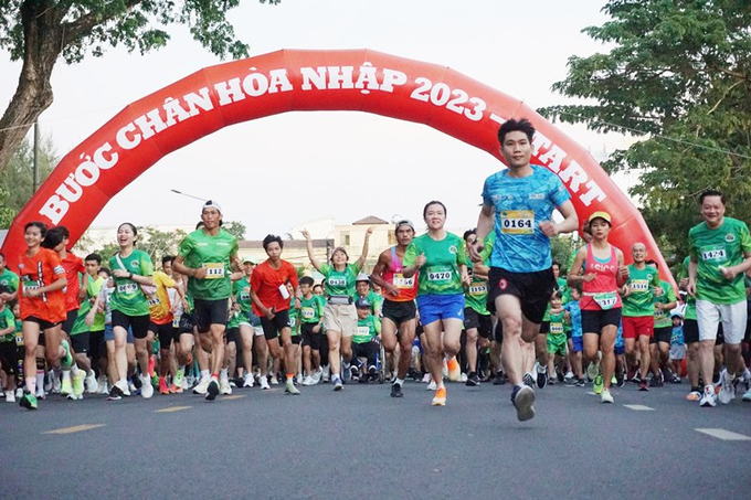 1.500 vận động viên là đại diện các sở, ngành, đoàn thể, người dân cùng các vận động viên người khuyết tật trên địa bàn TP. Cần Thơ tham dự giải