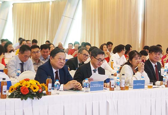 Các đại biểu tham dự