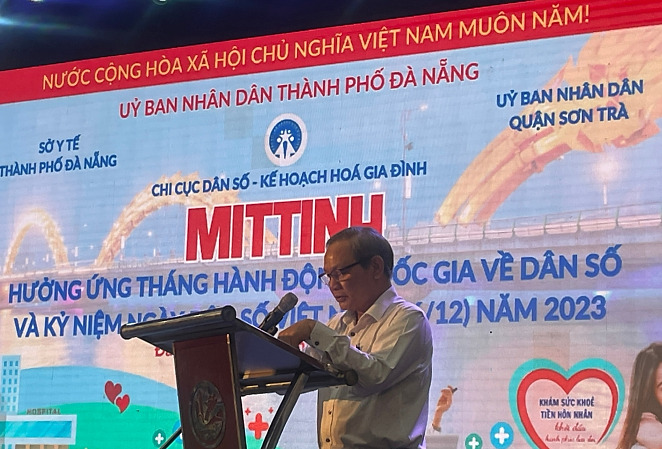 Ông Võ Thu Tùng - Phó Giám đốc Sở Y tế phát biểu khai mạc lễ mít tinh