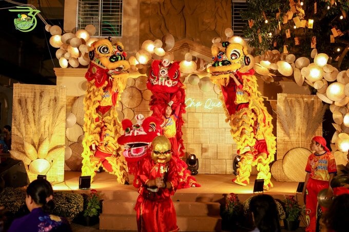 Tiết mục múa trống hội, múa lân - sư - rồng tại lễ khai mạc