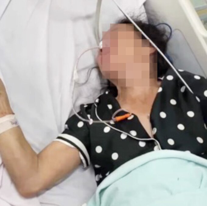 Hình ảnh bệnh nhân lúc nhập viện với biểu hiện co giật toàn thân