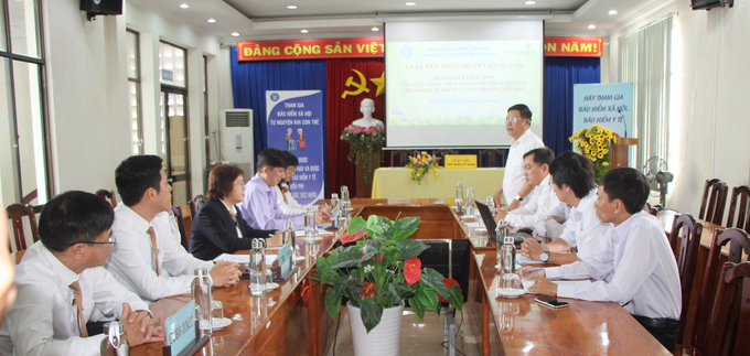 Giám đốc Bảo hiểm Xã hội An Giang Đặng Hồng Tuấn phát biểu tại lễ ký kết