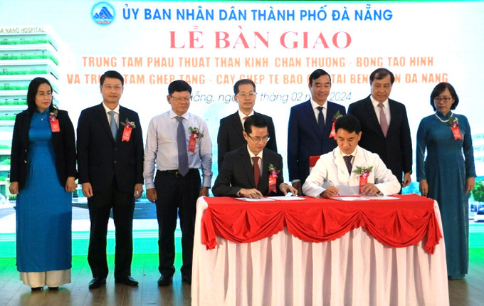 Các đơn vị thực hiện ký biên bản bàn giao công trình