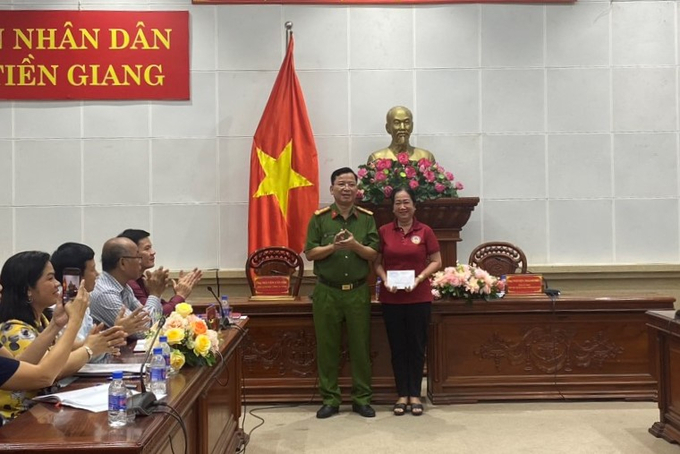 Trao thưởng nóng cho Trường mầm non Tuổi Thần Tiên
