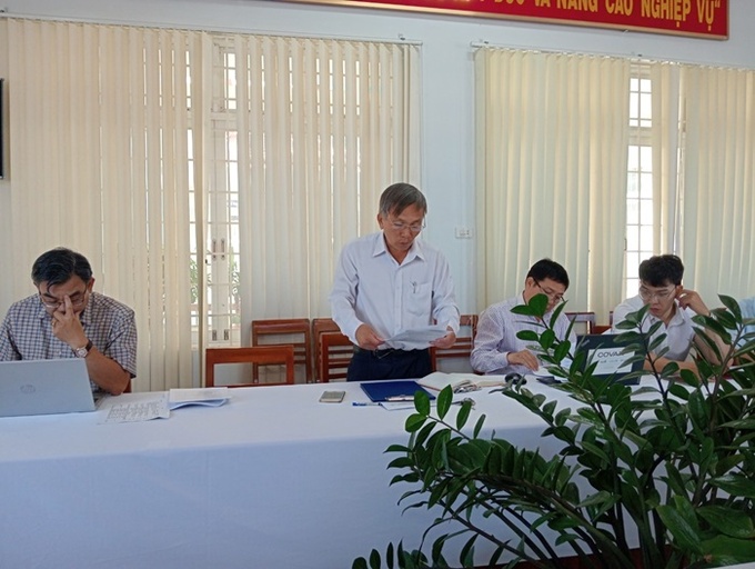 BS.CKII Bạch Trung Liệu - Trưởng khoa Ký sinh trùng - Côn trùng thuộc Trung tâm Kiểm soát bệnh tật báo cáo kết quả công tác chuẩn bị công nhận đạt loại trừ bệnh sốt rét