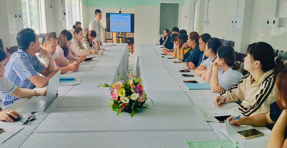 Quang cảnh buổi tập huấn