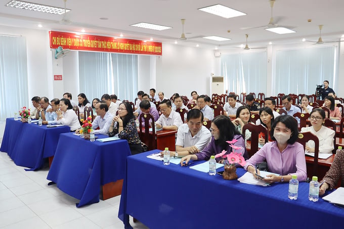 Các đại biểu tham dự hội nghị