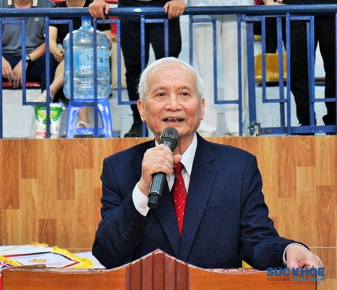 PGS.TS.NGND. Nguyễn Võ Kỳ Anh, Phó Chủ tịch Hội GDCSSKCĐ Việt Nam, Viện trưởng Viện IPD phát biểu khai mạc chương trình
