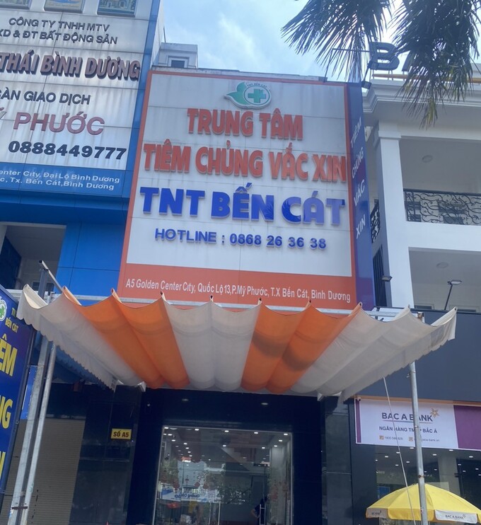 Trung tâm tiêm chủng vắc xin TNT Bến Cát nơi xảy ra vụ việc