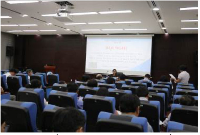Bác sĩ CKII Trần Thanh Thủy – Phó Giám đốc phục trách Sở Y tế chủ trì hội nghị
