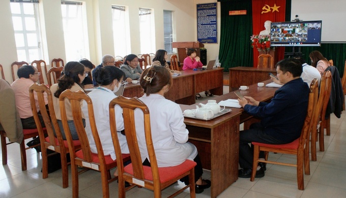 Các đại biểu tham dự tại đầu cầu Trung tâm Kiểm soát bệnh tật tỉnh Lâm Đồng