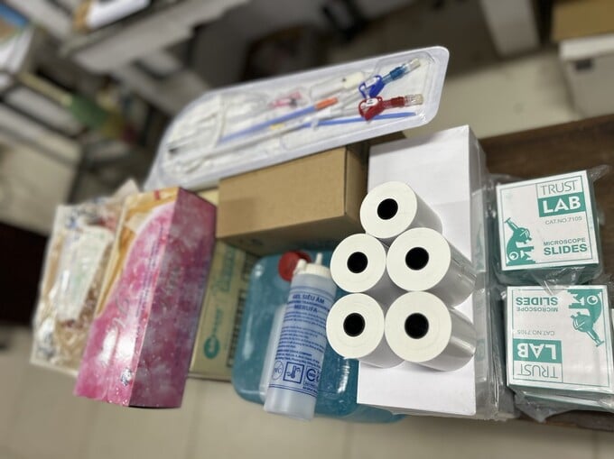 gói vật tư tiêu hao thông thường đang được nhập về kho và phục vụ người bệnh trong tuần tới