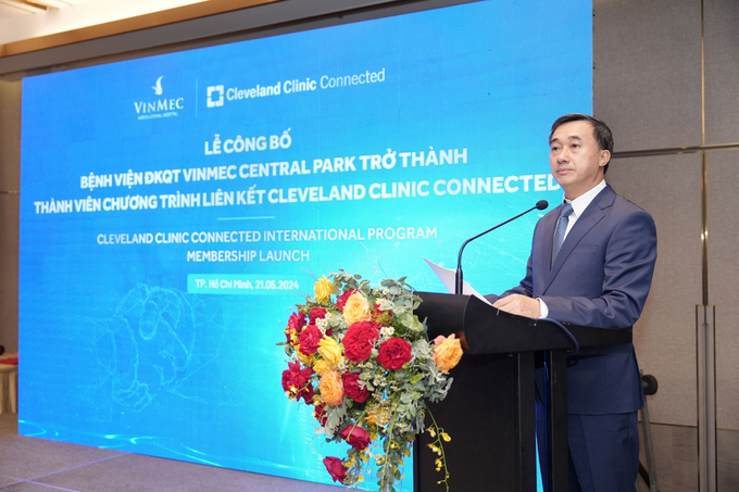 GS.TS Trần Văn Thuấn - Thứ trưởng Bộ Y tế phát biểu tại buổi lễ ký kết chiều 21/5