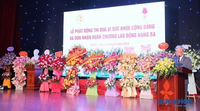 Ông Nguyễn Hồng Quân, nguyên Ủy viên BCH TW Đảng, Chủ tịch Hội GDCSSKCĐ Việt Nam phát biểu tại buổi lễ