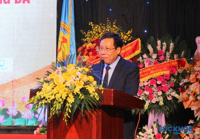 Ông Lê Đức Luận, Thứ trưởng Bộ Y tế phát biểu tại buổi lễ