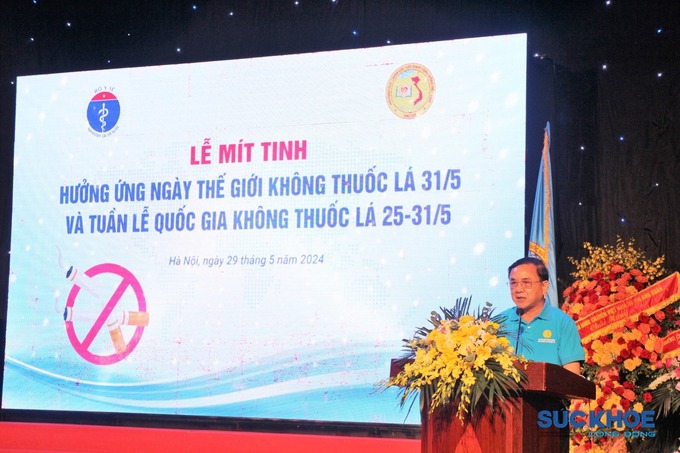 Ông Tạ Duy Quy, Chủ tịch HĐQL, kiêm Phó Viện trưởng Viện Nghiên cứu Sức khỏe Người cao tuổi và Y tế cộng đồng hưởng ứng Ngày Thế giới không thuốc lá 31/5 và Tuần lễ Quốc gia không thuốc lá 25 - 31/5/2024