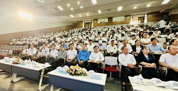 Toàn cảnh lễ mít tinh 