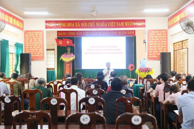 BS.CKII Lê Phúc truyền thông phòng chống bệnh truyền nhiễm tại xã Ea Kao, TP Buôn Ma Thuột