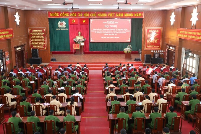 Quang cảnh hội nghị