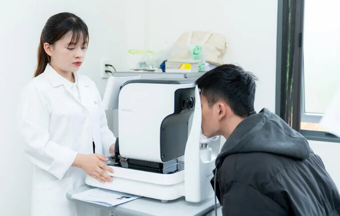 Phòng khám Đa khoa Phương Nam với đầy đủ trang thiết bị hiện đại, đáp ứng nhu cầu chăm sóc sức khỏe của người dân địa phương.   