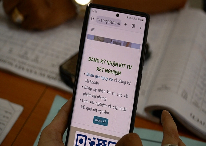 Mô hình xét nghiệm HIV online