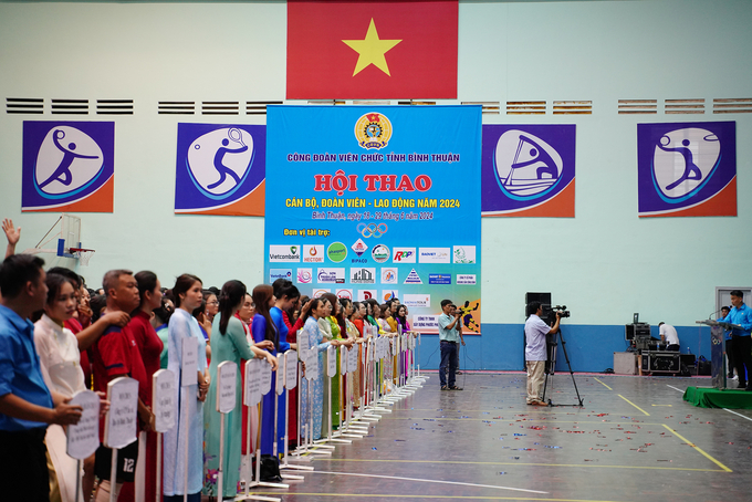 Hội thao năm nay thu hút gần 1.500 vận động viên tham dự đến từ 64 Công đoàn cơ sở trực thuộc