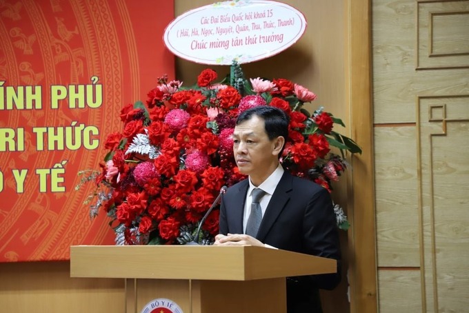 Tân Thứ trưởng Bộ Y tế Nguyễn Tri Thức phát biểu nhận nhiệm vụ