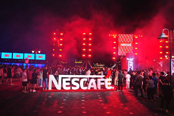Hàng nghìn người dân và du khách thưởng thức trải nghiệm đa giác quan NESCAFÉ tại Bến Bạch Đằng  